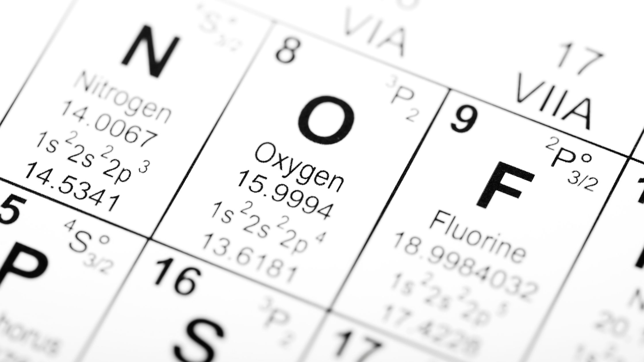 Why the valency of oxygen is 2?